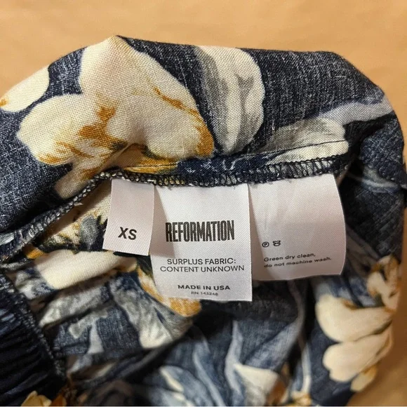 Reformation | Oahu Floral Matching Set Two Piece Button Up Top & Shorts Size XS - Picture 16 of 16